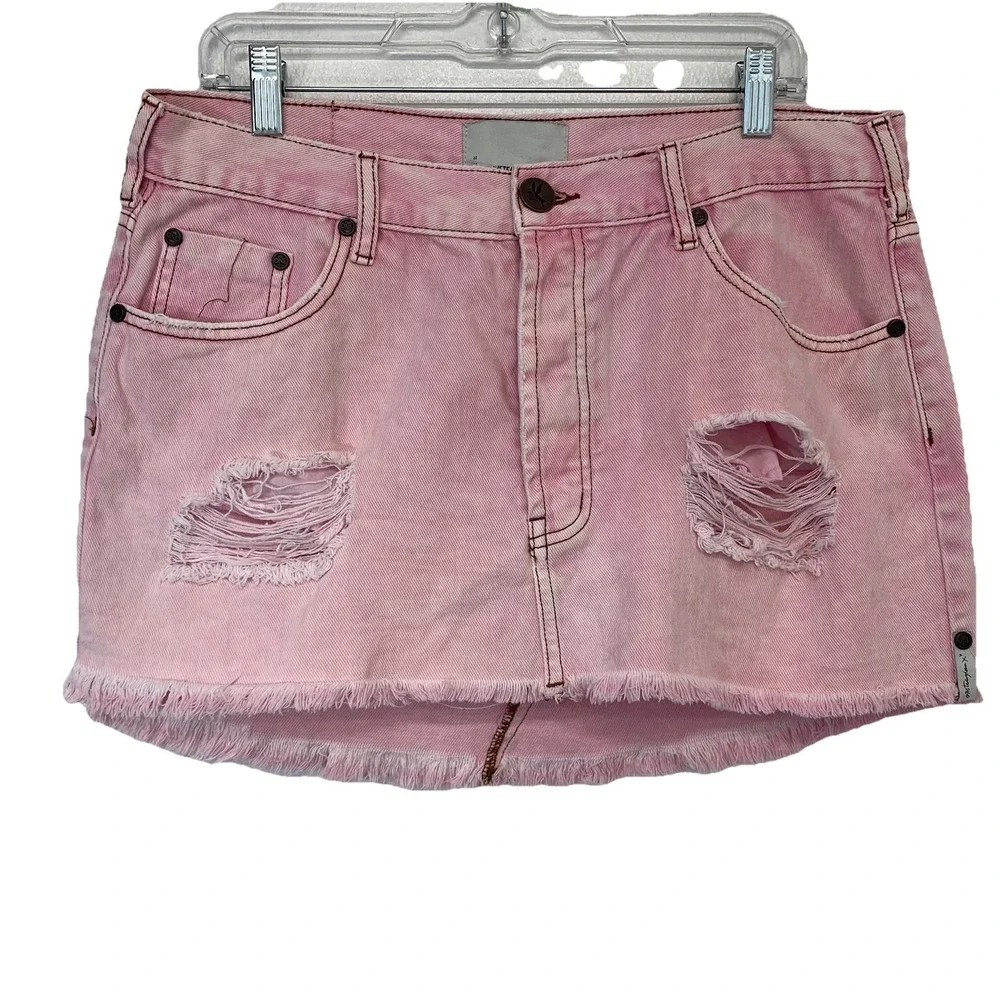 One Teaspoon Pink Denim Mini Skirt Button Fly Sz 30 Fray Hem Pockets 100% Cotton
